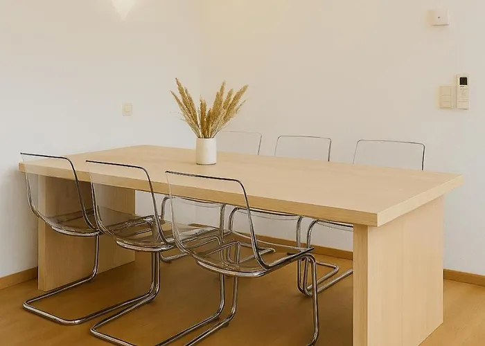 Apartman Relaxed Coastal - Steps From & Center