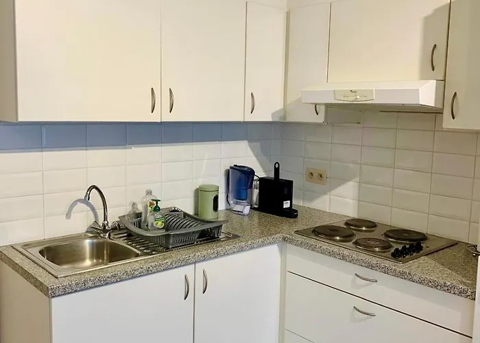 Relaxed Coastal - Steps From & Center * Ostende